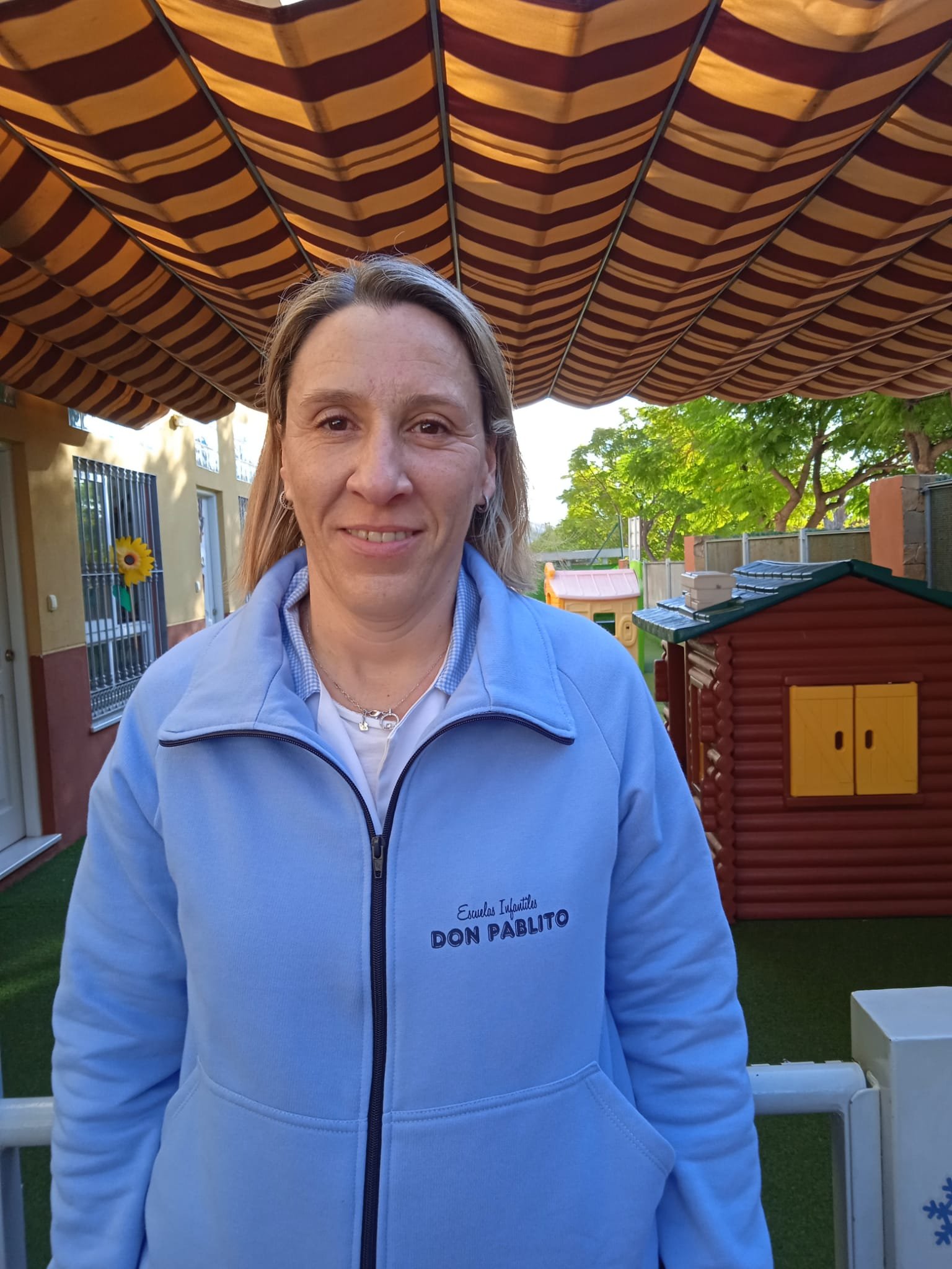 maestra escuela infantil